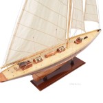 Y047 Shamrock Medium Sailboat Model 